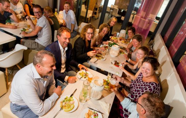 Dineren bij Deventer Buitensociëteit & Bowling